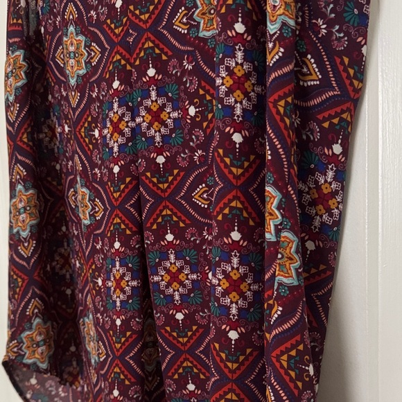 Daniel Rainn Women's Burgundy Patterned Blouse - Picture 4 of 6